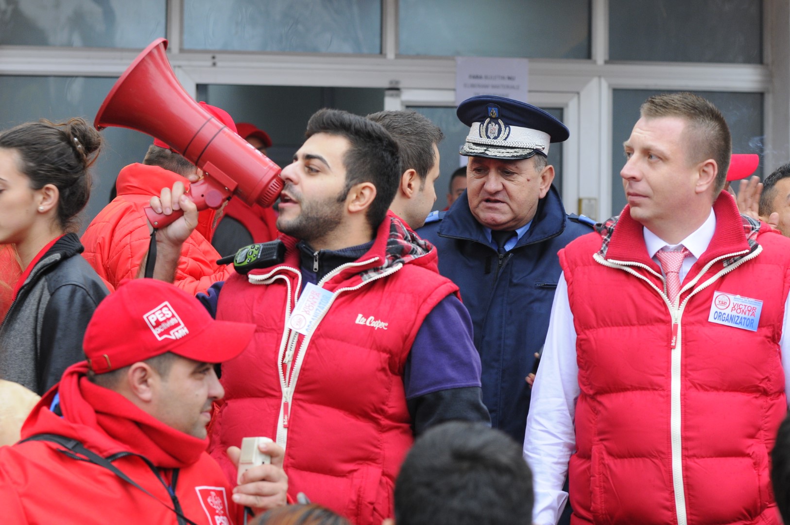 ÎNCĂ O SCHIMBARE. La BALA!