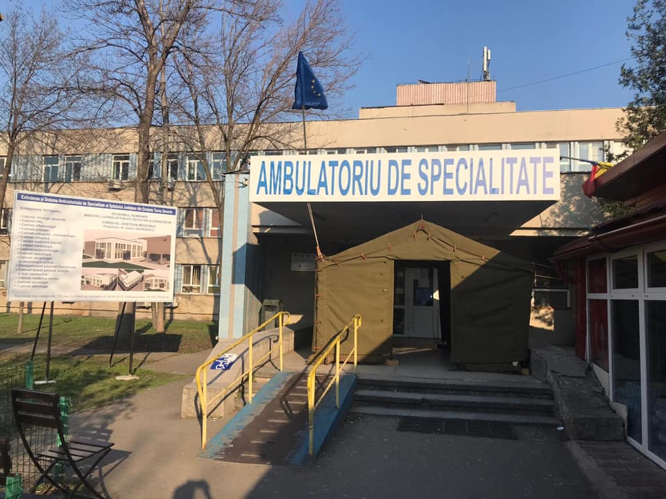 MĂSURI PENTRU CORONAVIRUS: AL DOILEA CORT DE PRETRIAJ A FOST INSTALAT LA SPITALUL JUDEȚEAN DIN DROBETA TURNU SEVERIN