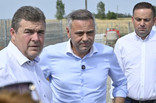 Ministerul AGRICULTURII susține înființarea unei ferme de reproducție porci în MEHEDINȚI